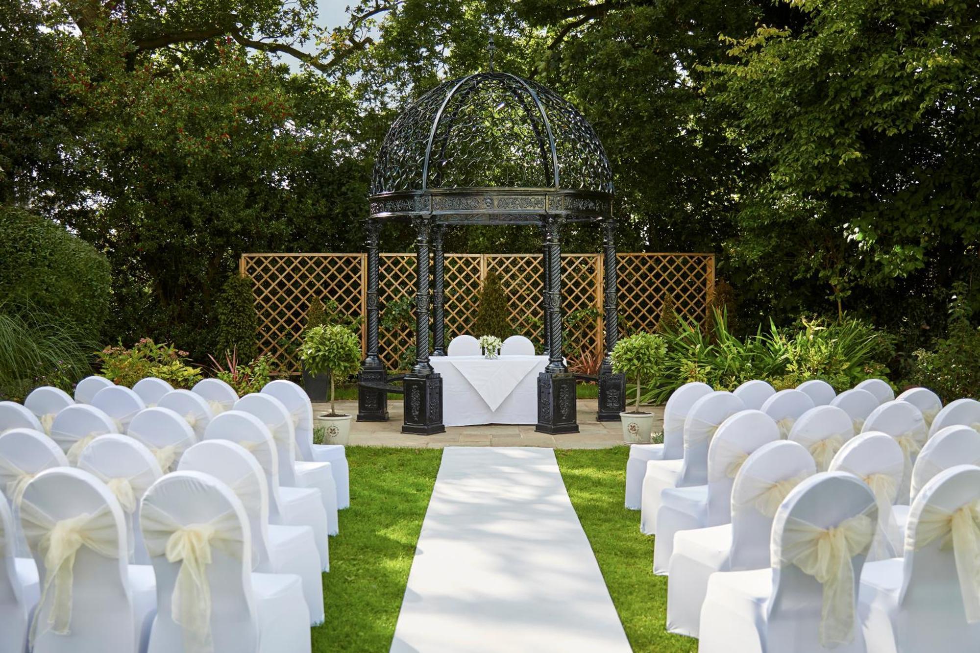 Macdonald Craxton Wood Hotel & Spa Ledsham  Esterno foto
