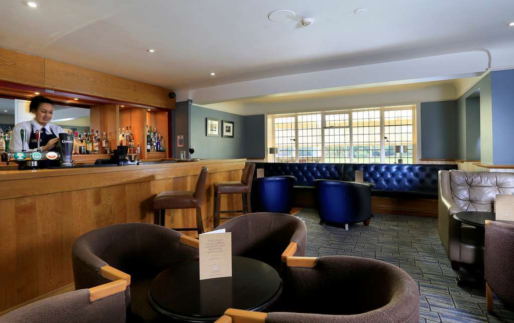 Macdonald Craxton Wood Hotel & Spa Ledsham  Esterno foto